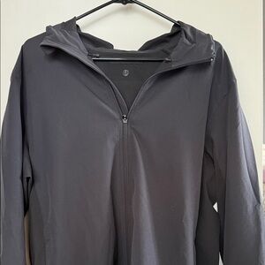lululemon athletica Men's Charcoal Windbreaker